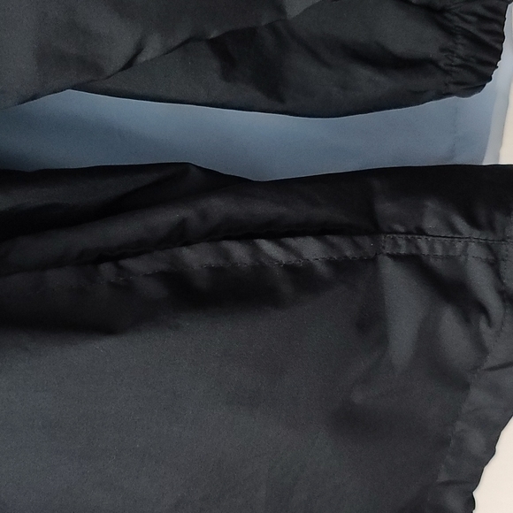 Spring/fall rain jacket - Picture 5 of 7